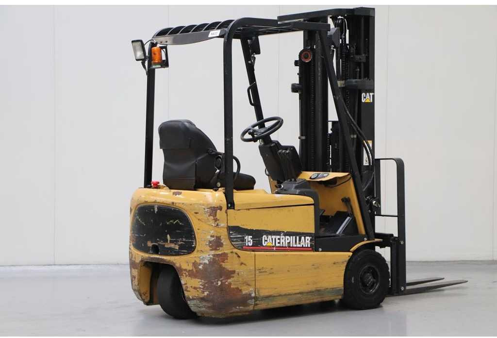 CATERPILLAR - EP15KRT - FORKLIFT TRIPLEX - SIDESHIFT, 3590 HOURS - Carrello elevatore: foto 2 CATERPILLAR - EP15KRT - FORKLIFT TRIPLEX - SIDESHIFT, 3590 HOURS - Carrello elevatore: foto 2