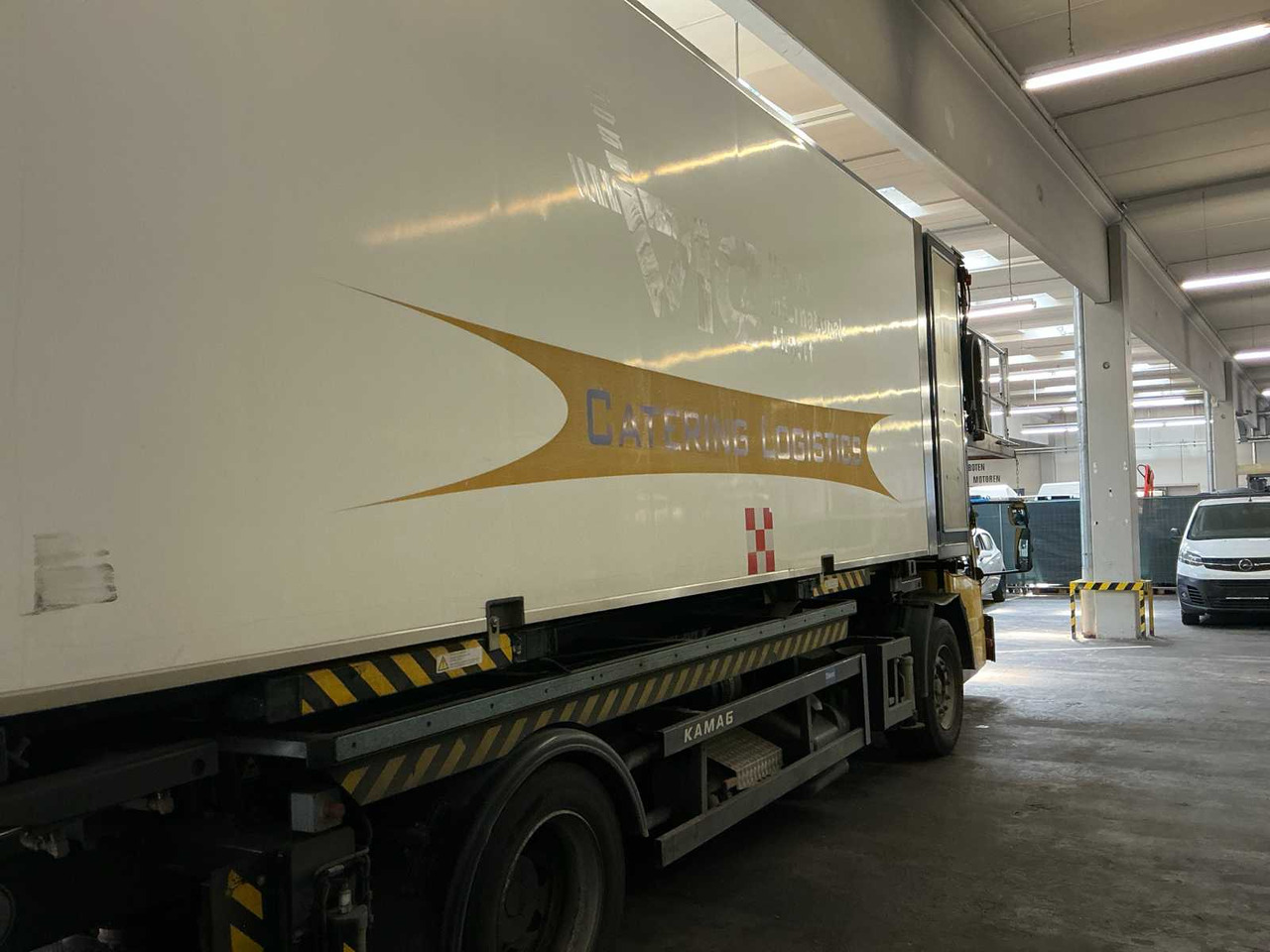 2002 MERCEDES-BENZ WBC22 CATERING TRUCK - Camion: foto 3 2002 MERCEDES-BENZ WBC22 CATERING TRUCK - Camion: foto 3