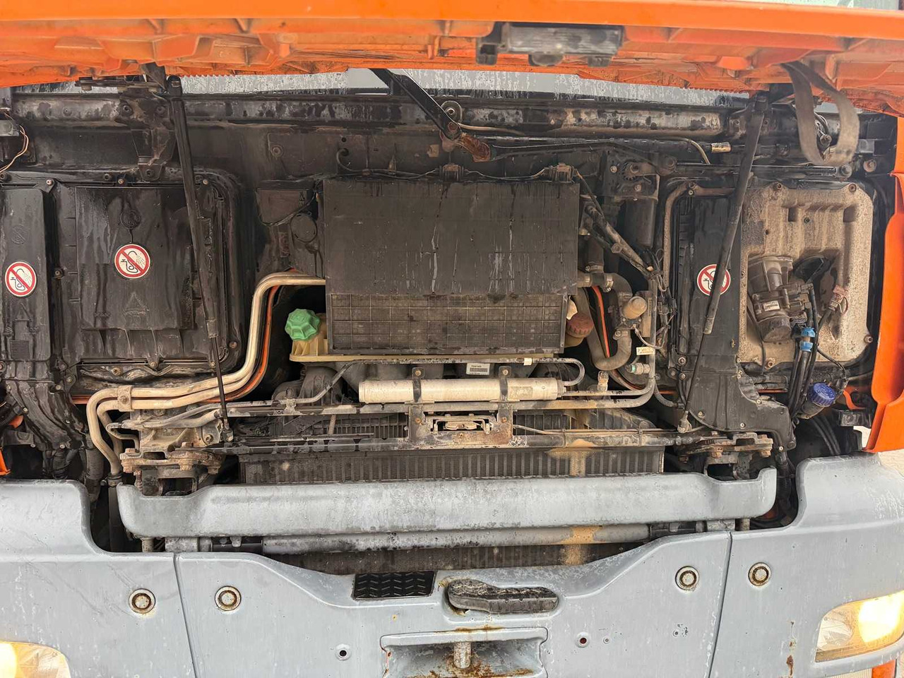 MAN - TGA 26.414 FDC - TRUCK - 2003 - Camion: foto 3 MAN - TGA 26.414 FDC - TRUCK - 2003 - Camion: foto 3