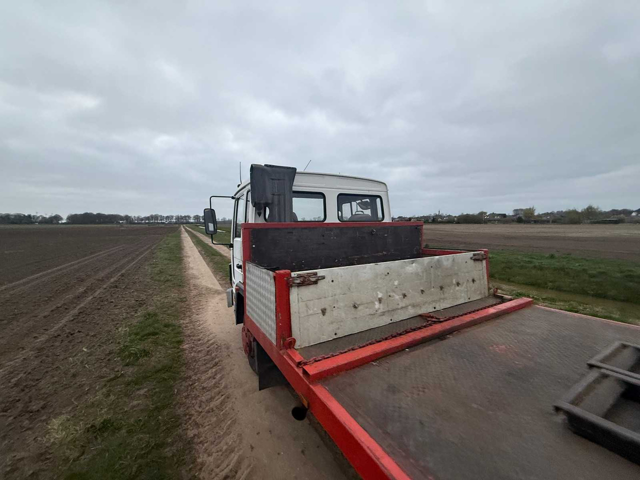 VOLVO - FL608-4X2-J 75 - TRUCK - 1993 - Camion: foto 3 VOLVO - FL608-4X2-J 75 - TRUCK - 1993 - Camion: foto 3