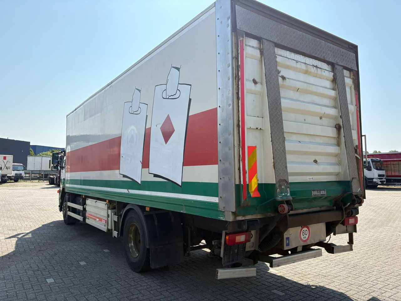 VOLVO - FM 9 COOLING 260 - TRUCK - Camion: foto 3 VOLVO - FM 9 COOLING 260 - TRUCK - Camion: foto 3