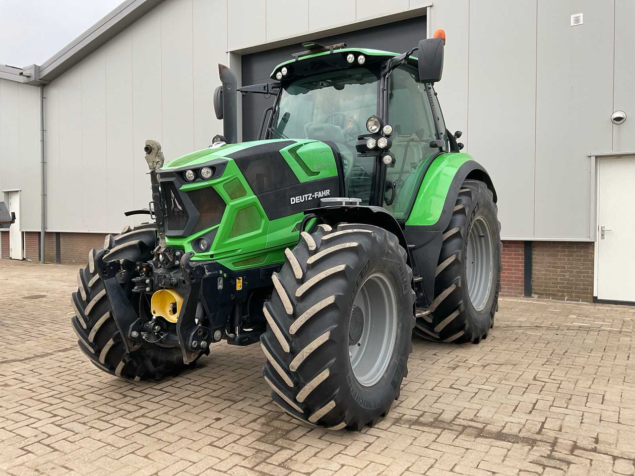 Deutz-fahr 6175.4 TTV Agrotron - Trattore: foto 1 Deutz-fahr 6175.4 TTV Agrotron - Trattore: foto 1