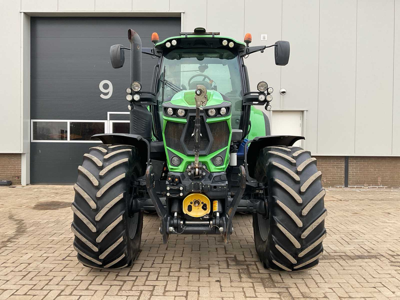 Deutz-fahr 6175.4 TTV Agrotron - Trattore: foto 2 Deutz-fahr 6175.4 TTV Agrotron - Trattore: foto 2