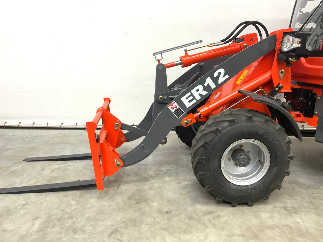 EVERUN - 2025 - ER12 - WHEEL LOADER - Pala gommata: foto 4 EVERUN - 2025 - ER12 - WHEEL LOADER - Pala gommata: foto 4