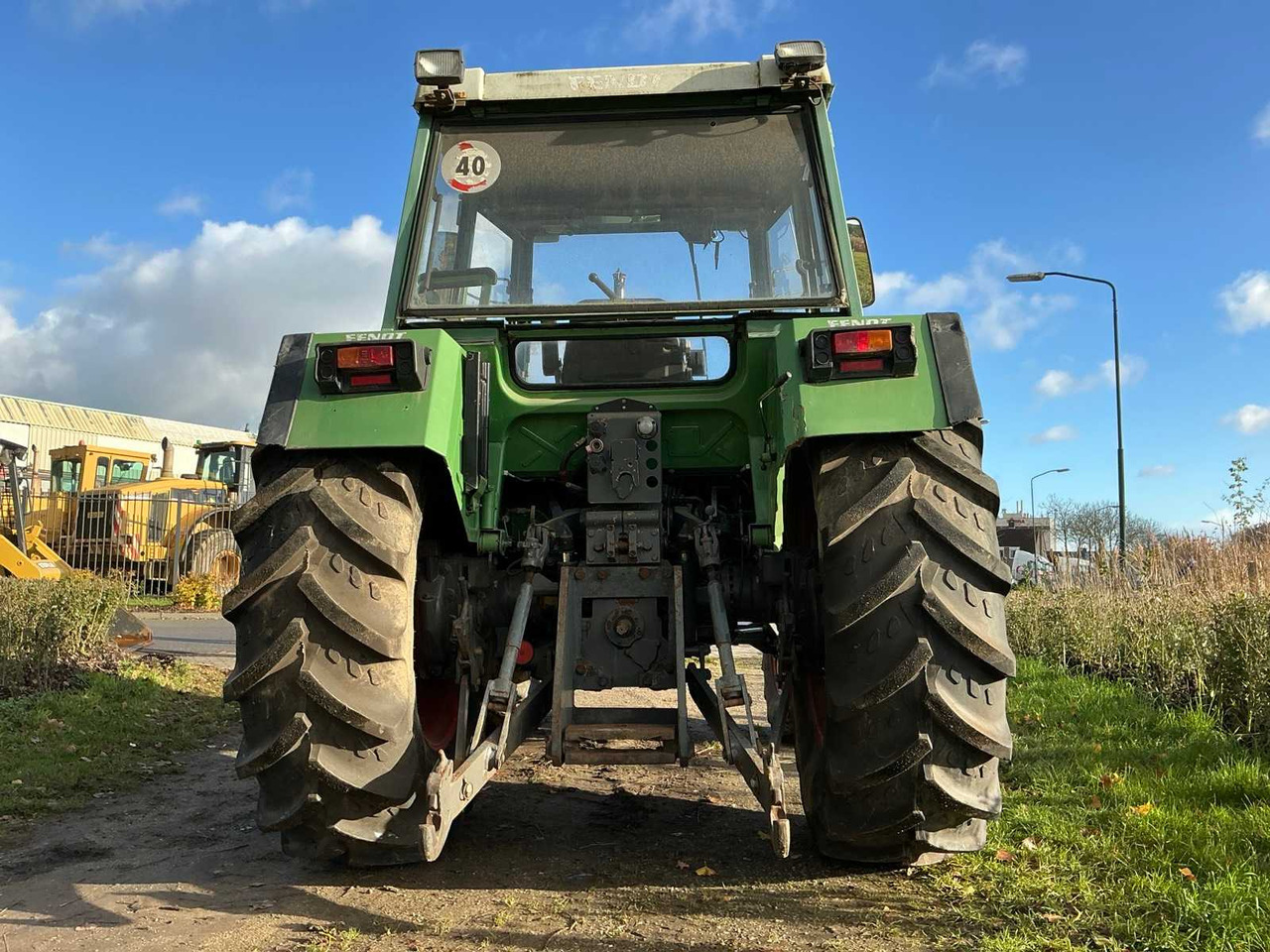 FENDT FARMER 309 LSA TURBOMATIK FOUR-WHEEL DRIVE AGRICULTURAL TRACTOR - Trattore: foto 4 FENDT FARMER 309 LSA TURBOMATIK FOUR-WHEEL DRIVE AGRICULTURAL TRACTOR - Trattore: foto 4