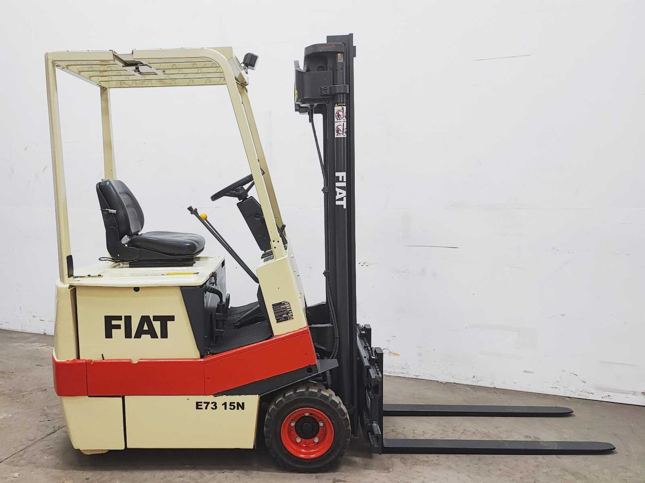 FIAT - E73 15N - FORKLIFT - 1995 - Carrello elevatore: foto 4 FIAT - E73 15N - FORKLIFT - 1995 - Carrello elevatore: foto 4