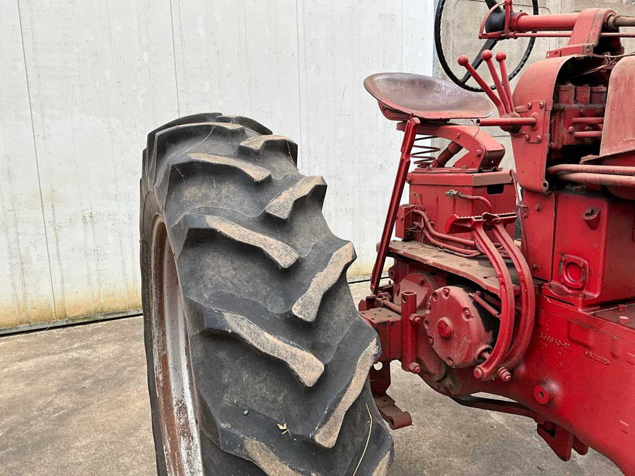 Trattore Farmall 400 “Benzine”: foto 19