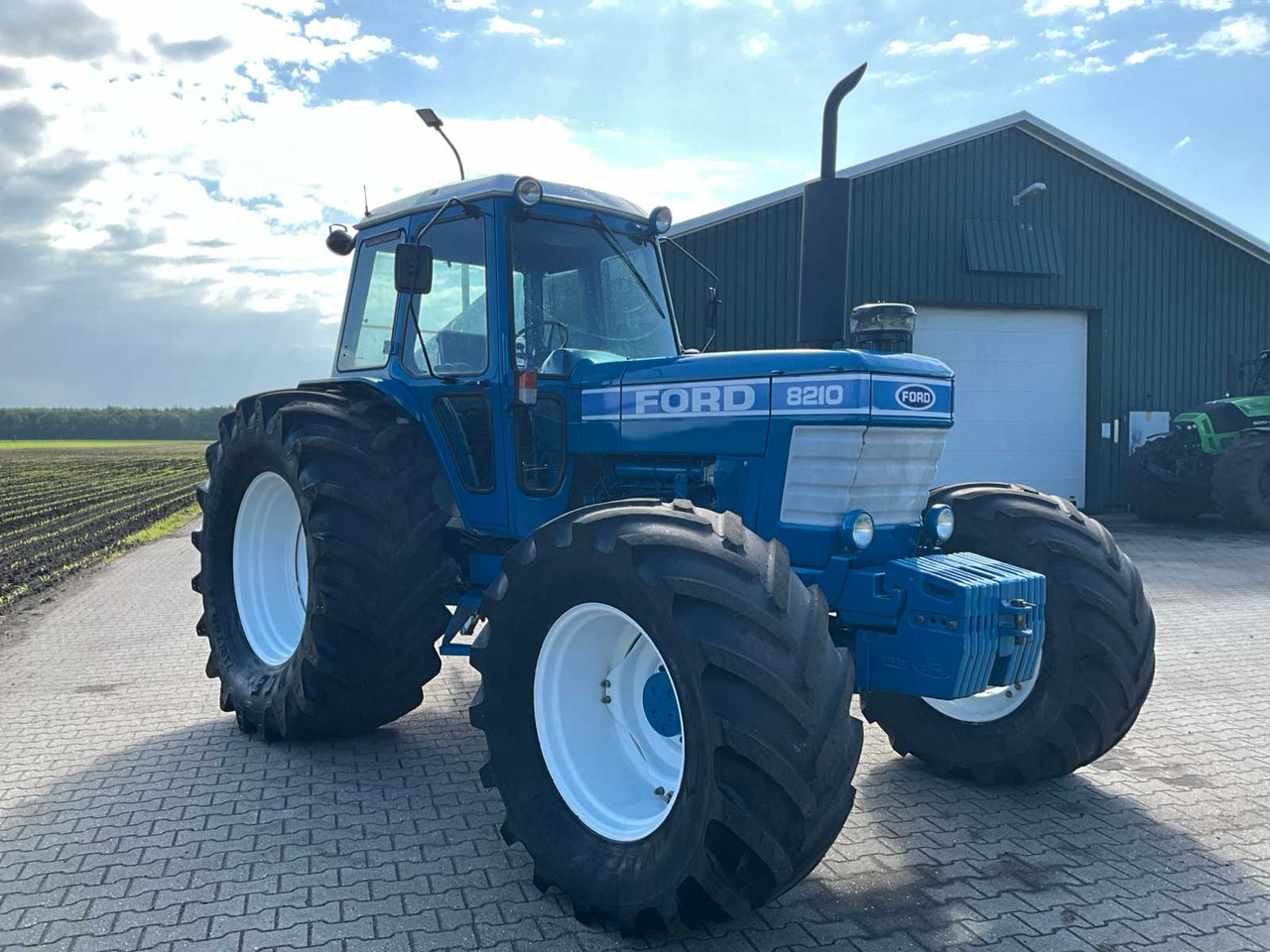 Ford 8210 - Trattore: foto 4 Ford 8210 - Trattore: foto 4