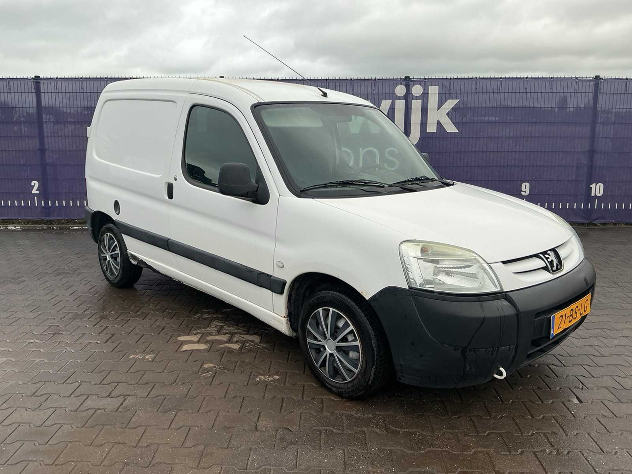 2005 - PEUGEOT - PARTNER - 170C 1.9 D AVANTAGE - COMMERCIAL VEHICLE - Furgone: foto 2 2005 - PEUGEOT - PARTNER - 170C 1.9 D AVANTAGE - COMMERCIAL VEHICLE - Furgone: foto 2