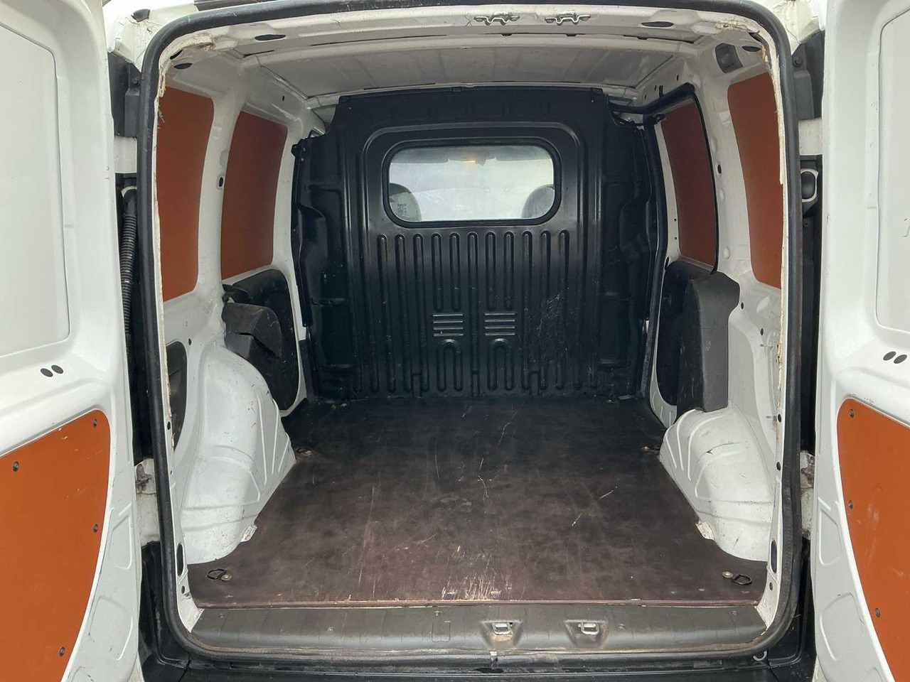 2008 - FIAT - DOBLÒ - 1.6 CNG COMFORT - COMMERCIAL VEHICLE - Furgone: foto 5 2008 - FIAT - DOBLÒ - 1.6 CNG COMFORT - COMMERCIAL VEHICLE - Furgone: foto 5