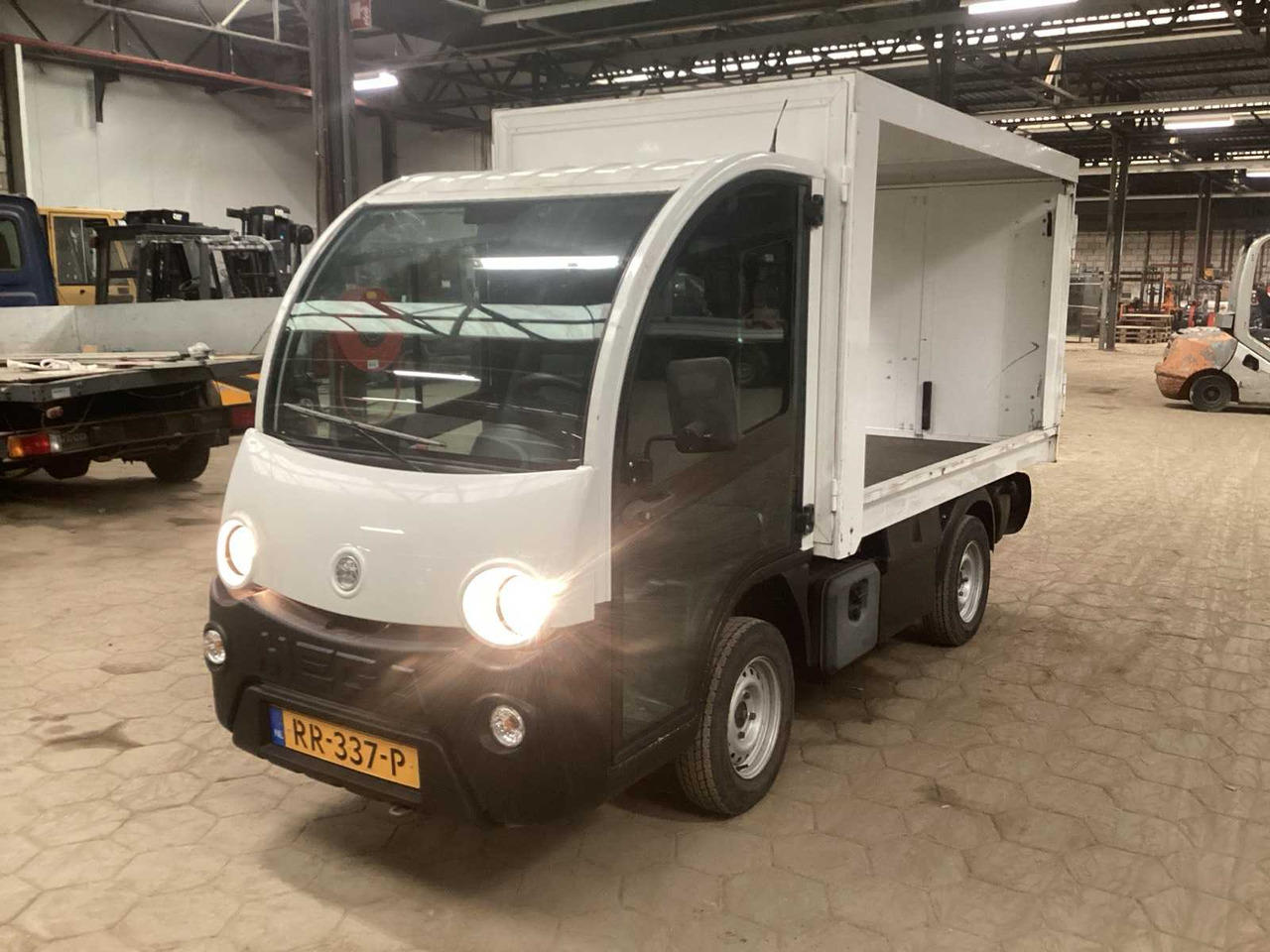 2015 MEGA RM COMMERCIAL VEHICLE - Furgone: foto 1 2015 MEGA RM COMMERCIAL VEHICLE - Furgone: foto 1