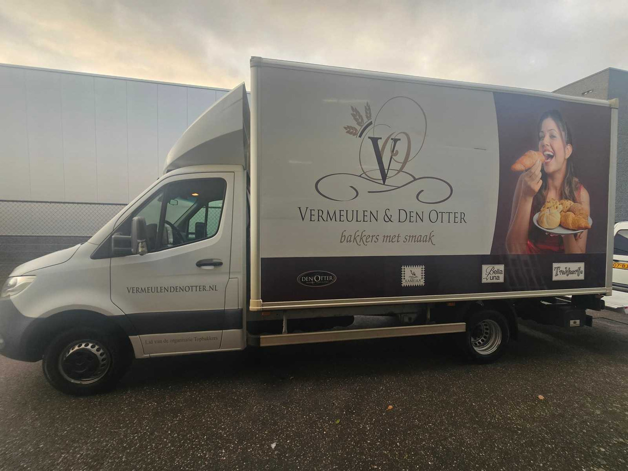 2019 MERCEDES-BENZ -SPRINTER 316 2.2 CDI L3 - CONDITIONED BOX TRUCK WITH DHOLLANDIA TAIL LIFT - Furgone: foto 1 2019 MERCEDES-BENZ -SPRINTER 316 2.2 CDI L3 - CONDITIONED BOX TRUCK WITH DHOLLANDIA TAIL LIFT - Furgone: foto 1