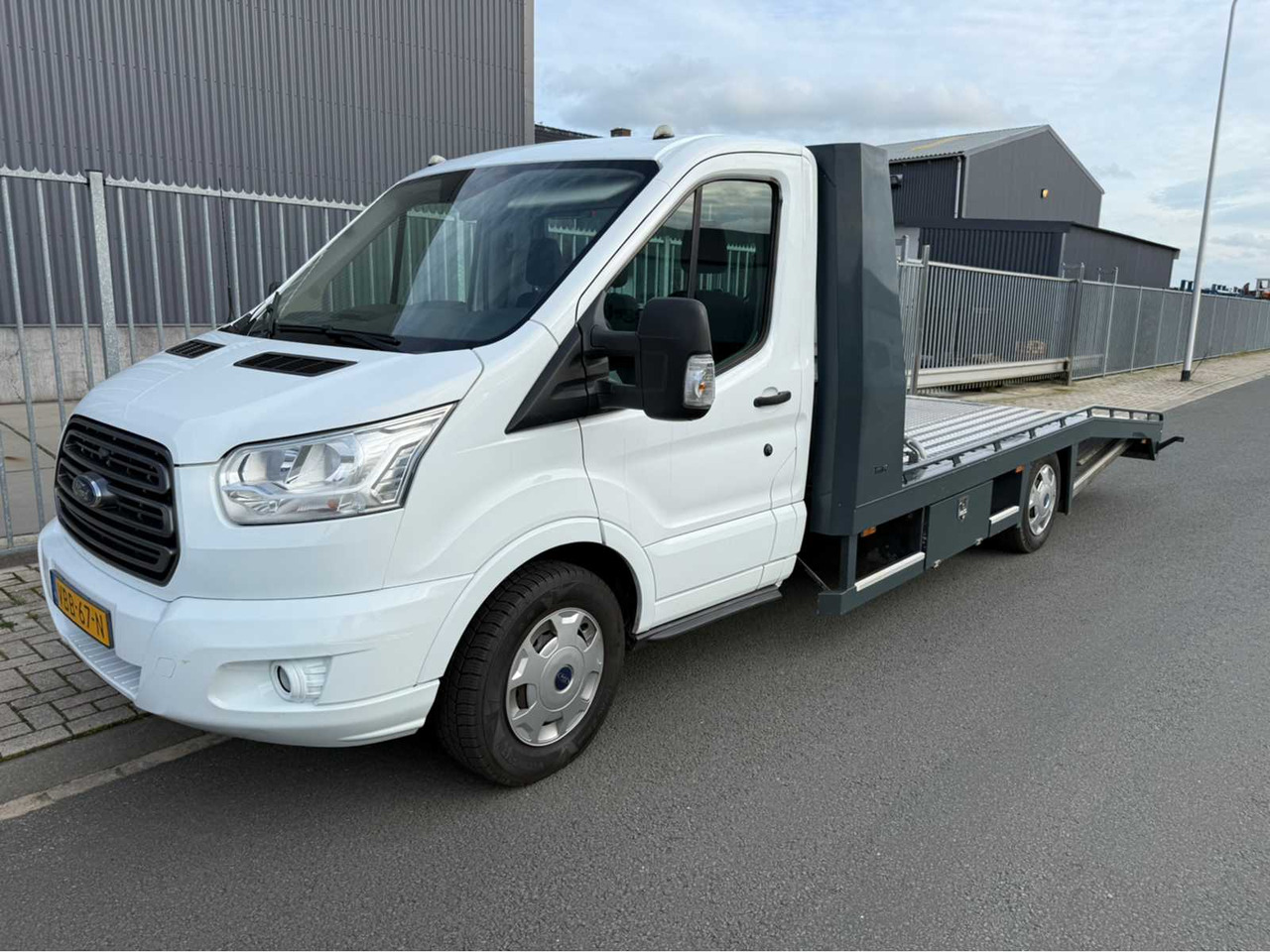 FORD - TRANSIT - TIJHOF CAR TRANSPORTER - COMMERCIAL VEHICLE - 2016 - Furgone: foto 3 FORD - TRANSIT - TIJHOF CAR TRANSPORTER - COMMERCIAL VEHICLE - 2016 - Furgone: foto 3