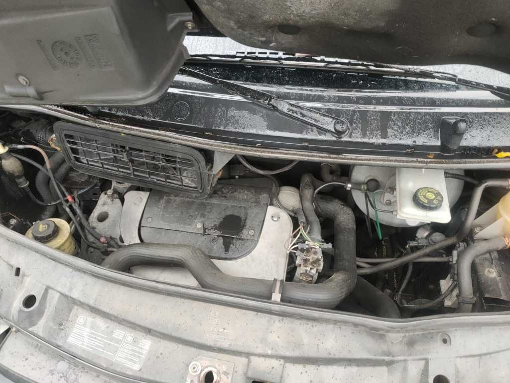 OPEL - VIVARO - 1.9 CDTI L1H1 DC - 39-BS-GV - Furgone: foto 5 OPEL - VIVARO - 1.9 CDTI L1H1 DC - 39-BS-GV - Furgone: foto 5