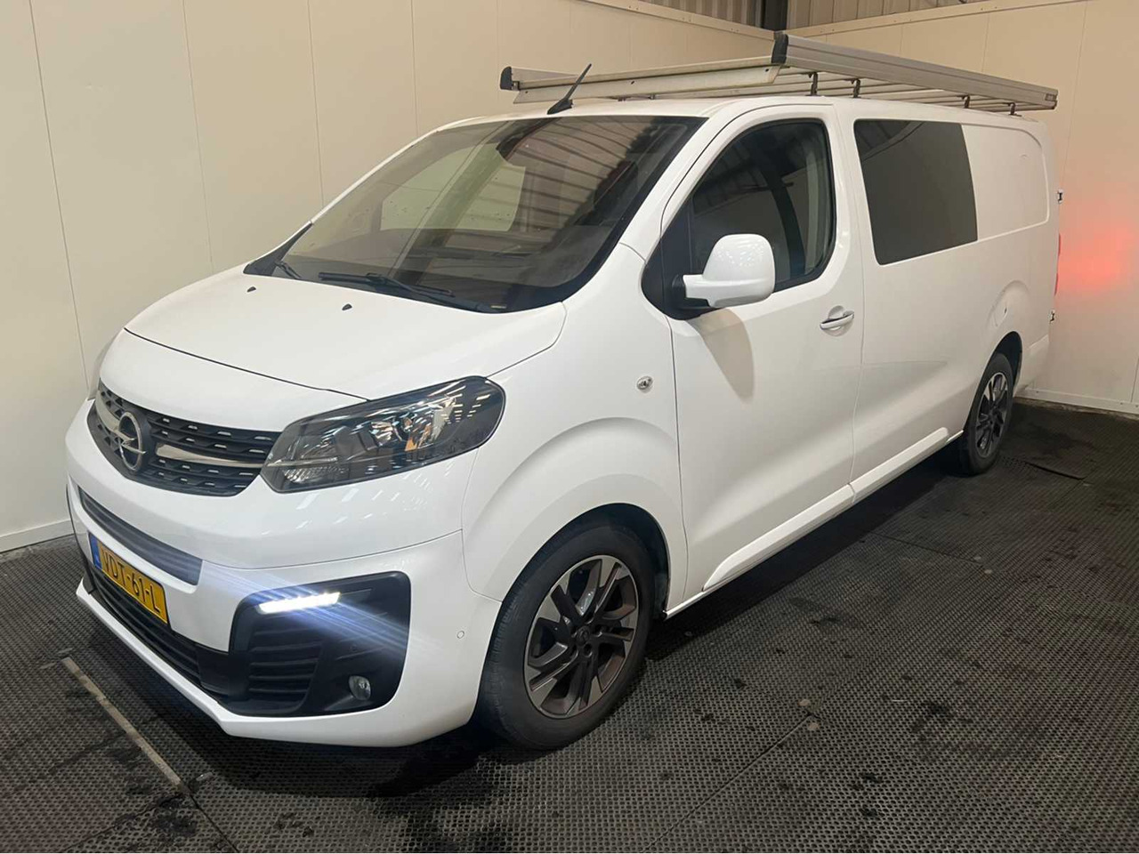 OPEL - VIVARO L3 - DOUBLE CAB - AUTOMATIC - 180 HP - COMMERCIAL VEHICLE - 2019 - Furgone: foto 1 OPEL - VIVARO L3 - DOUBLE CAB - AUTOMATIC - 180 HP - COMMERCIAL VEHICLE - 2019 - Furgone: foto 1