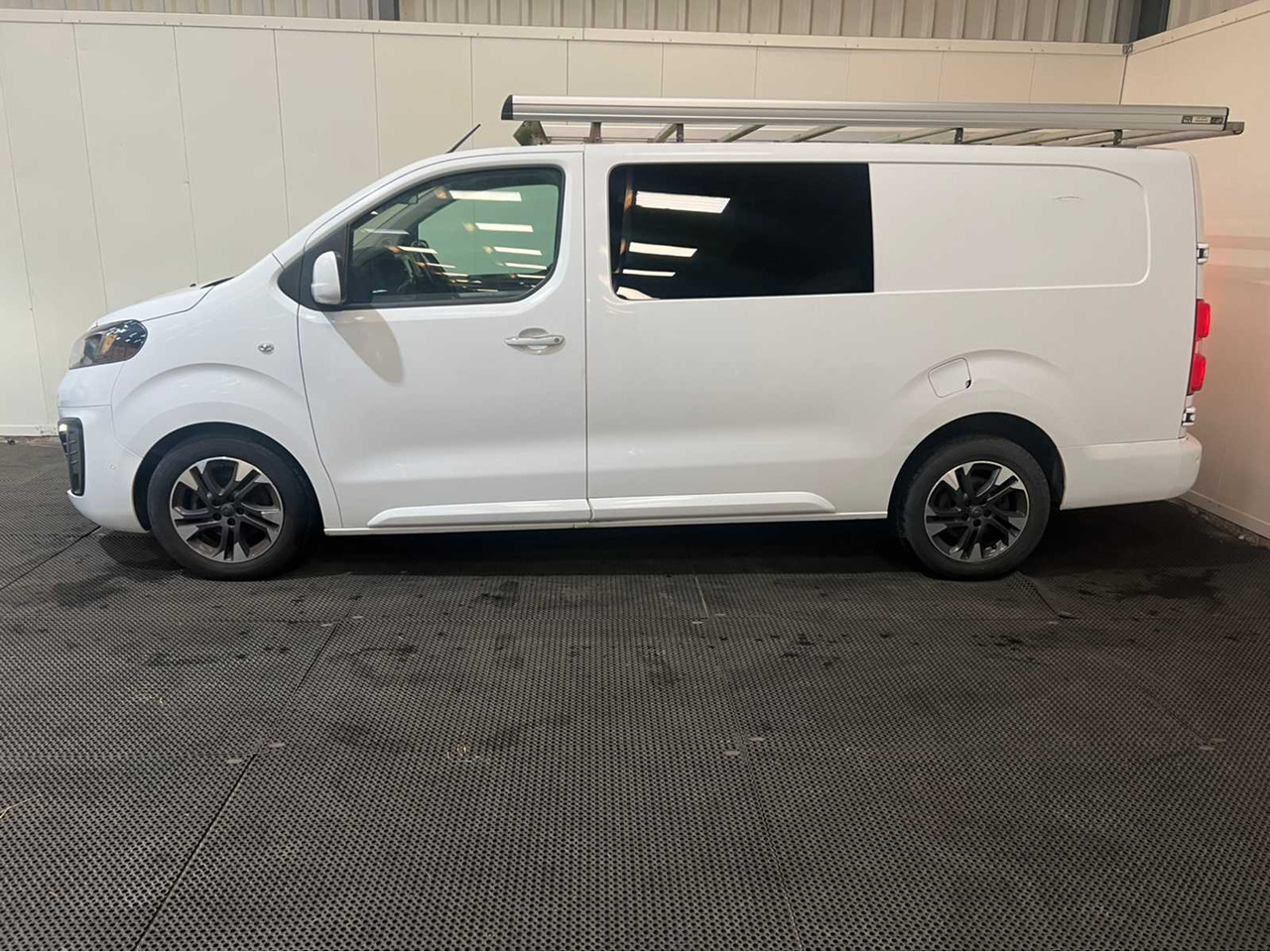 OPEL - VIVARO L3 - DOUBLE CAB - AUTOMATIC - 180 HP - COMMERCIAL VEHICLE - 2019 - Furgone: foto 3 OPEL - VIVARO L3 - DOUBLE CAB - AUTOMATIC - 180 HP - COMMERCIAL VEHICLE - 2019 - Furgone: foto 3