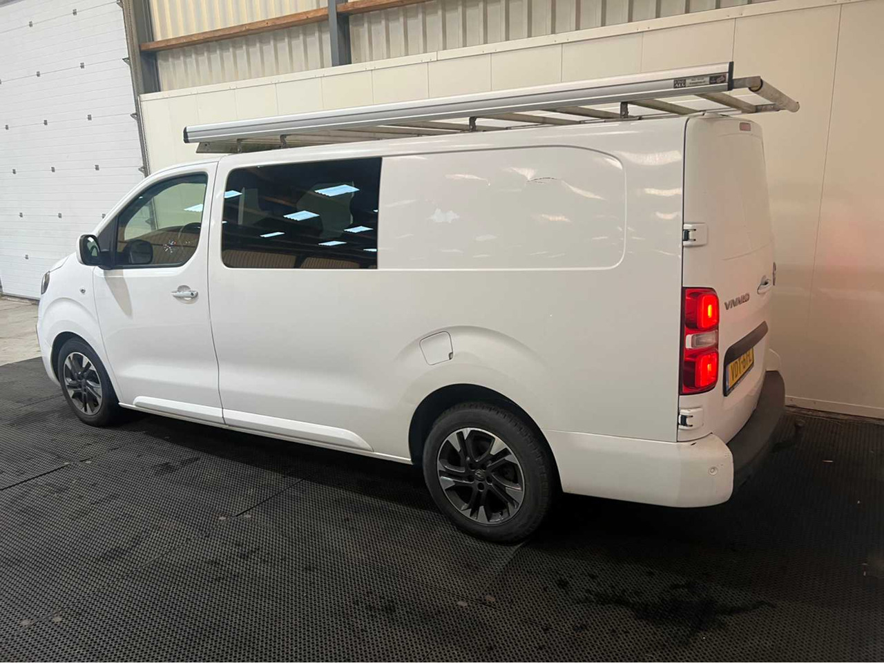 OPEL - VIVARO L3 - DOUBLE CAB - AUTOMATIC - 180 HP - COMMERCIAL VEHICLE - 2019 - Furgone: foto 4 OPEL - VIVARO L3 - DOUBLE CAB - AUTOMATIC - 180 HP - COMMERCIAL VEHICLE - 2019 - Furgone: foto 4