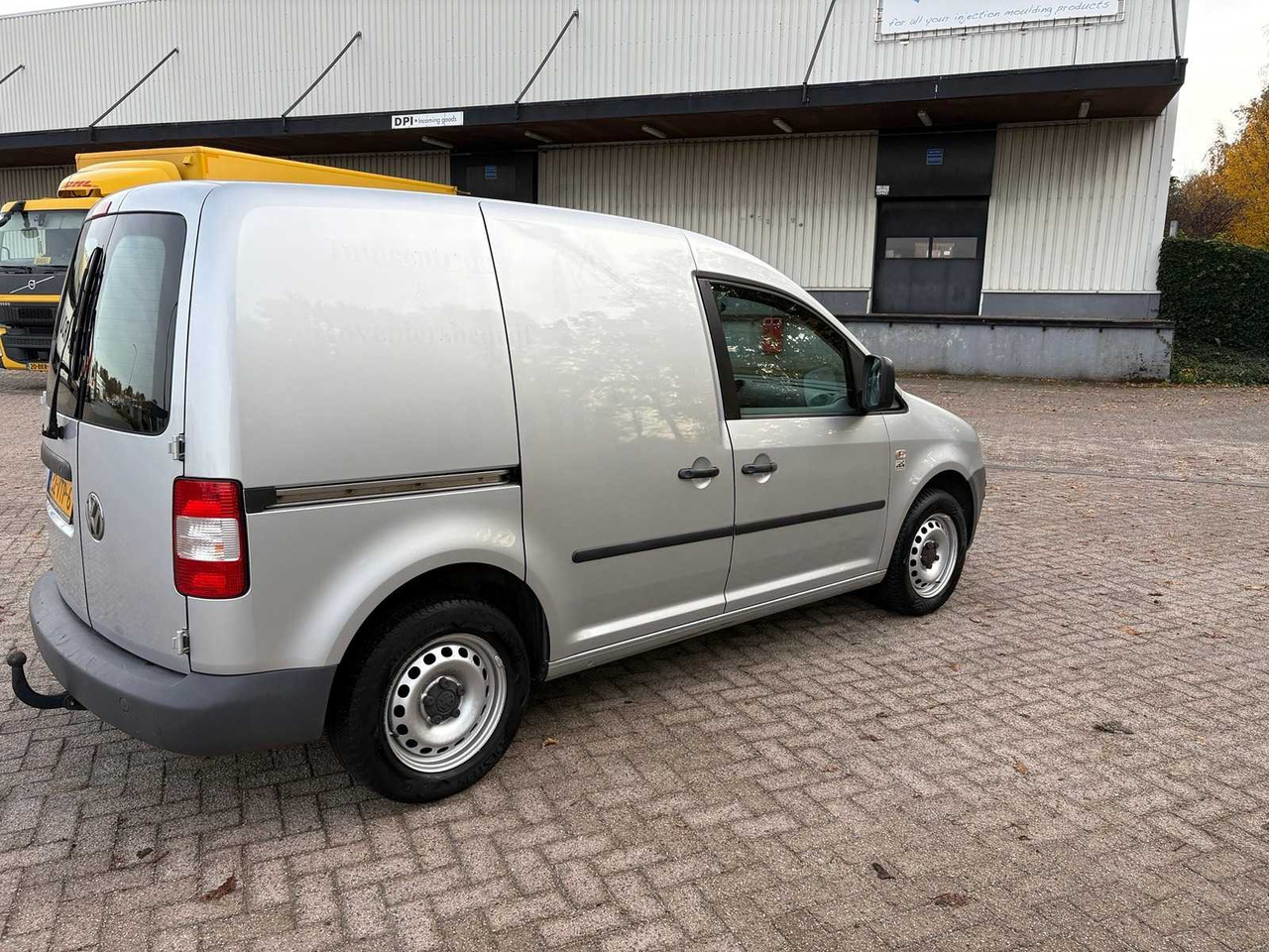 VOLKSWAGEN - CADDY - 2.0 SDI - 32-VTP-6 - Furgone: foto 3 VOLKSWAGEN - CADDY - 2.0 SDI - 32-VTP-6 - Furgone: foto 3