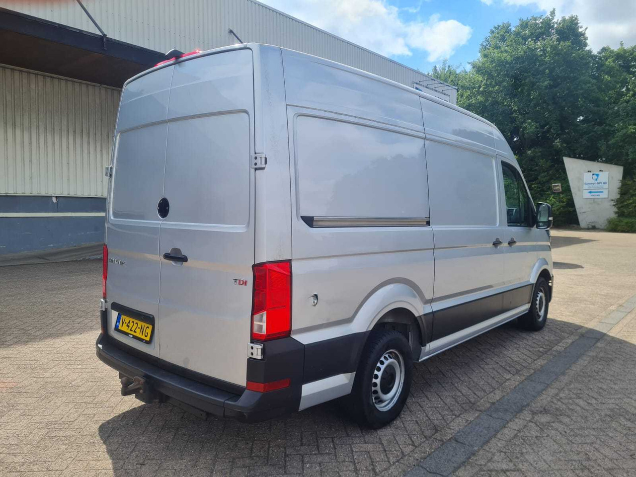 VOLKSWAGEN - CRAFTER - 35 2.0 TDI L3H2 HI - V-422-NG - Furgone: foto 2 VOLKSWAGEN - CRAFTER - 35 2.0 TDI L3H2 HI - V-422-NG - Furgone: foto 2