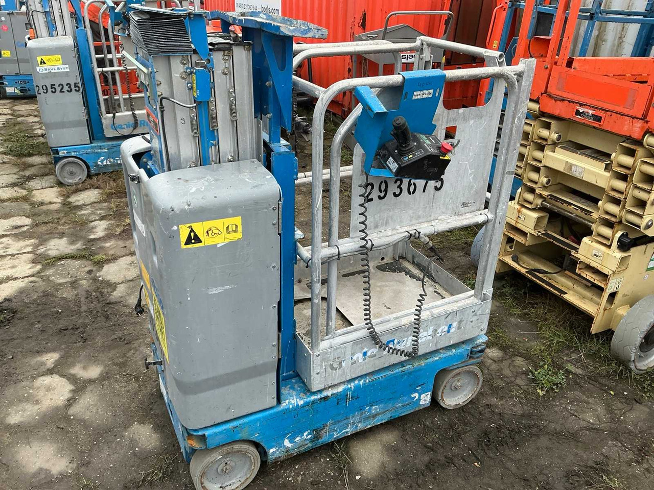 GENIE - GR-15 - AERIAL WORK PLATFORMS - 2015 (77293675) - Piattaforma aerea: foto 5 GENIE - GR-15 - AERIAL WORK PLATFORMS - 2015 (77293675) - Piattaforma aerea: foto 5