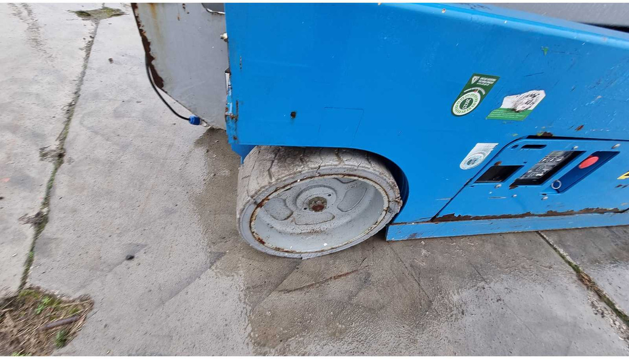 Piattaforma aerea GENIE - GS4047 - AERIAL WORK PLATFORMS - 2015 (77294287): foto 11 Piattaforma aerea GENIE - GS4047 - AERIAL WORK PLATFORMS - 2015 (77294287): foto 11