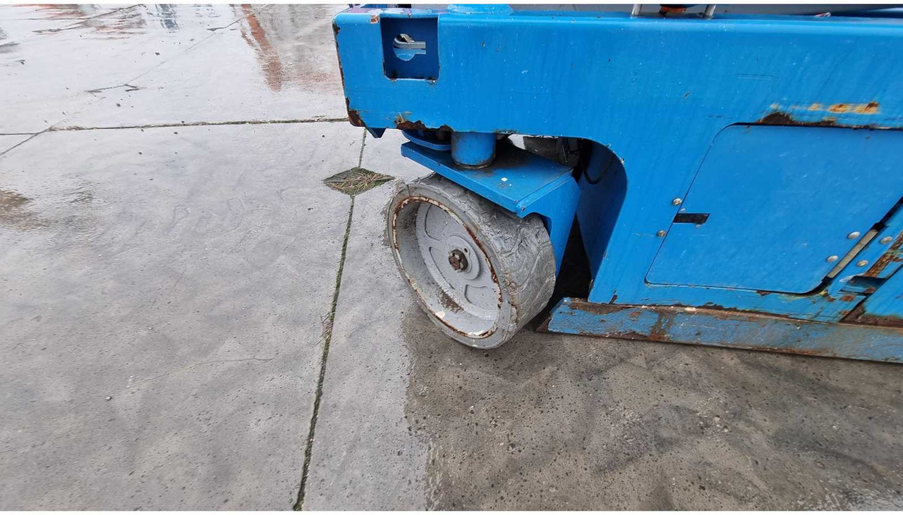 Piattaforma aerea GENIE - GS4047 - AERIAL WORK PLATFORMS - 2015 (77294287): foto 7 Piattaforma aerea GENIE - GS4047 - AERIAL WORK PLATFORMS - 2015 (77294287): foto 7