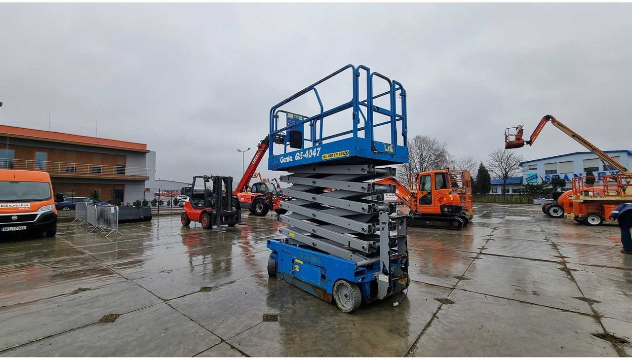 GENIE - GS4047 - AERIAL WORK PLATFORMS - 2015 (77294287) - Piattaforma aerea: foto 4 GENIE - GS4047 - AERIAL WORK PLATFORMS - 2015 (77294287) - Piattaforma aerea: foto 4