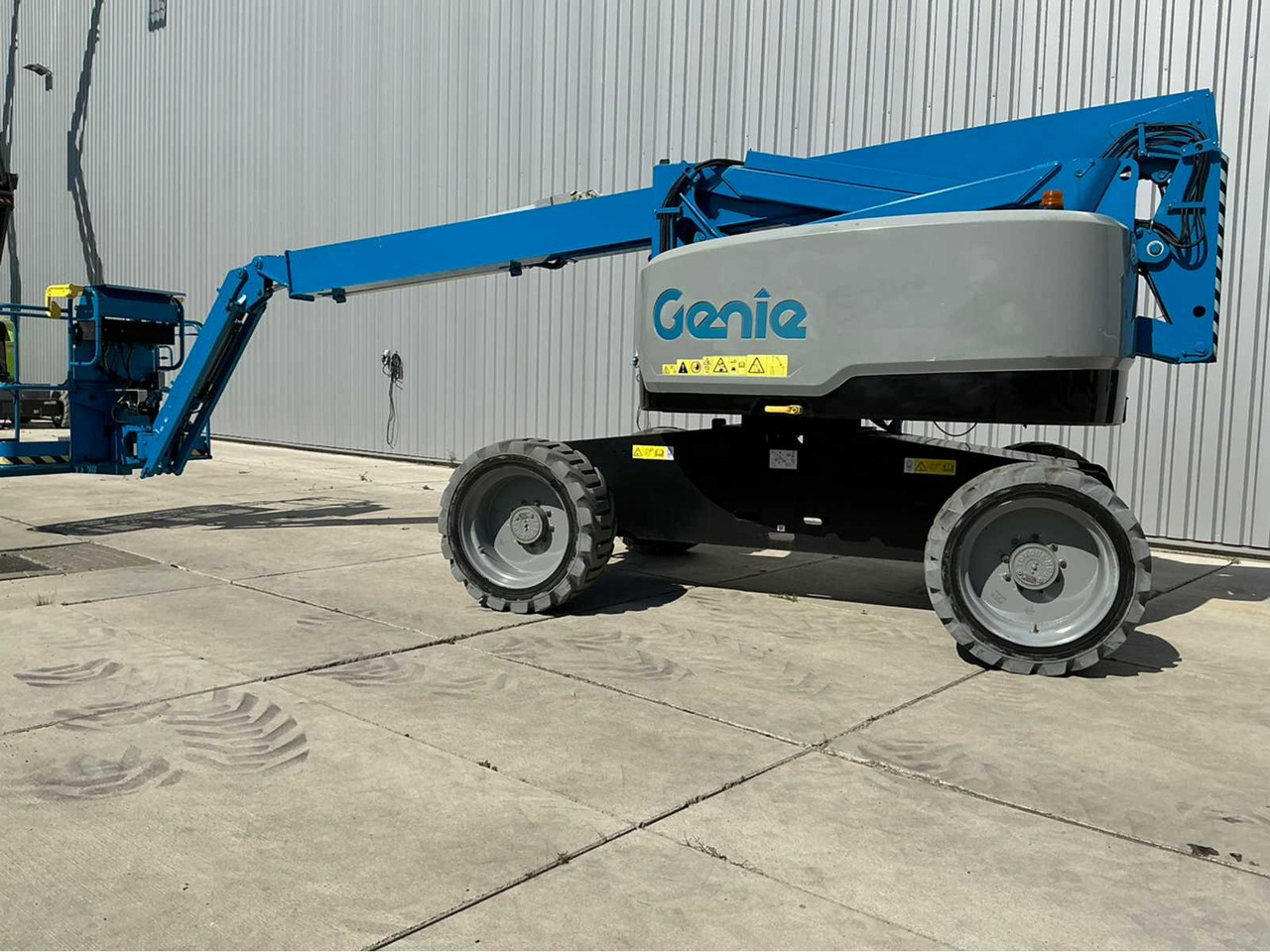 Genie Z-60/37DC - Piattaforma aerea: foto 3 Genie Z-60/37DC - Piattaforma aerea: foto 3