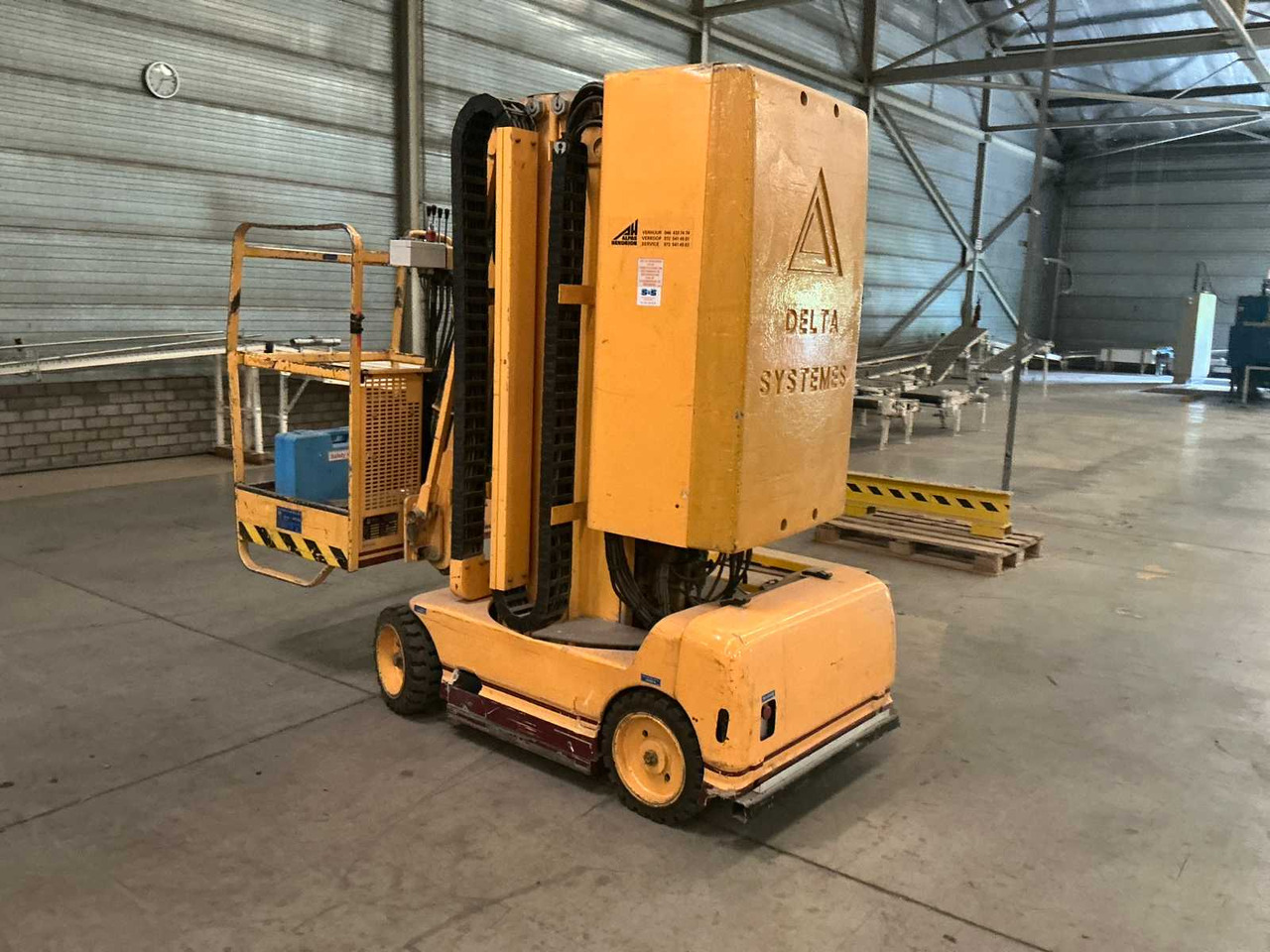 Grove Manlift Toucan 1100 - Piattaforma aerea: foto 3 Grove Manlift Toucan 1100 - Piattaforma aerea: foto 3