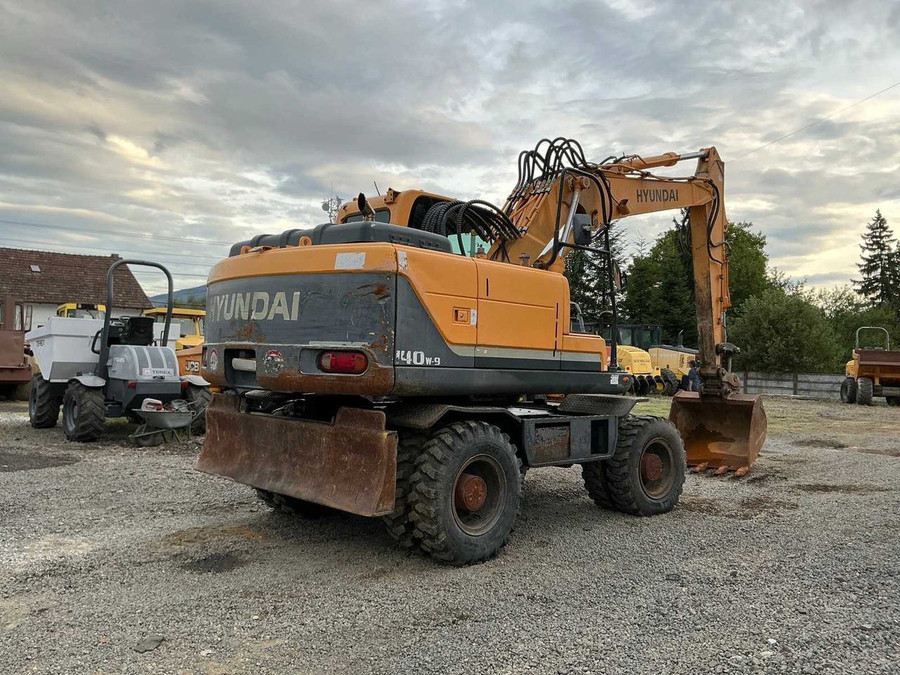 HYUNDAI ROBEX 140W-9 - Escavatore gommato: foto 5 HYUNDAI ROBEX 140W-9 - Escavatore gommato: foto 5