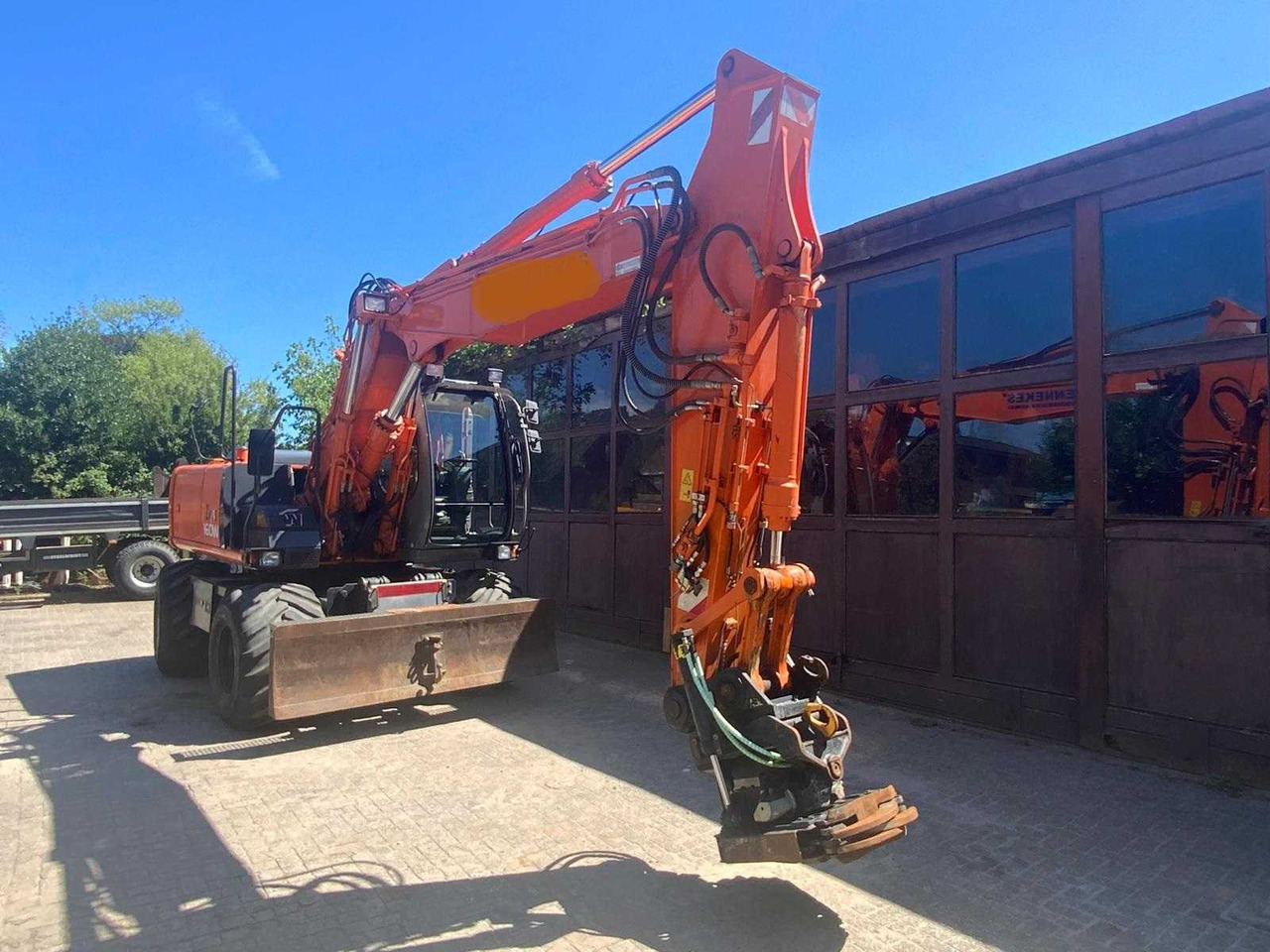 Hitachi ZX 160W - Escavatore gommato: foto 3 Hitachi ZX 160W - Escavatore gommato: foto 3