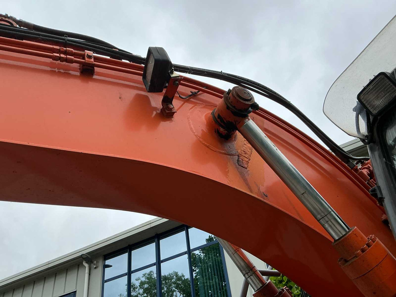 Escavatore gommato Hitachi ZX140W-3: foto 26