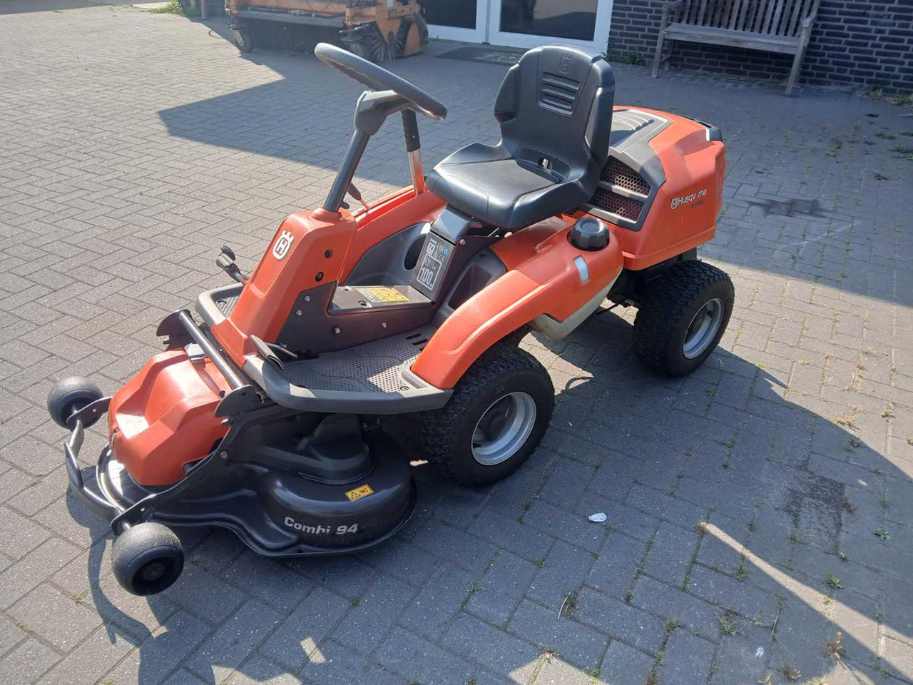 Husqvarna R213c - Tagliaerba: foto 1 Husqvarna R213c - Tagliaerba: foto 1