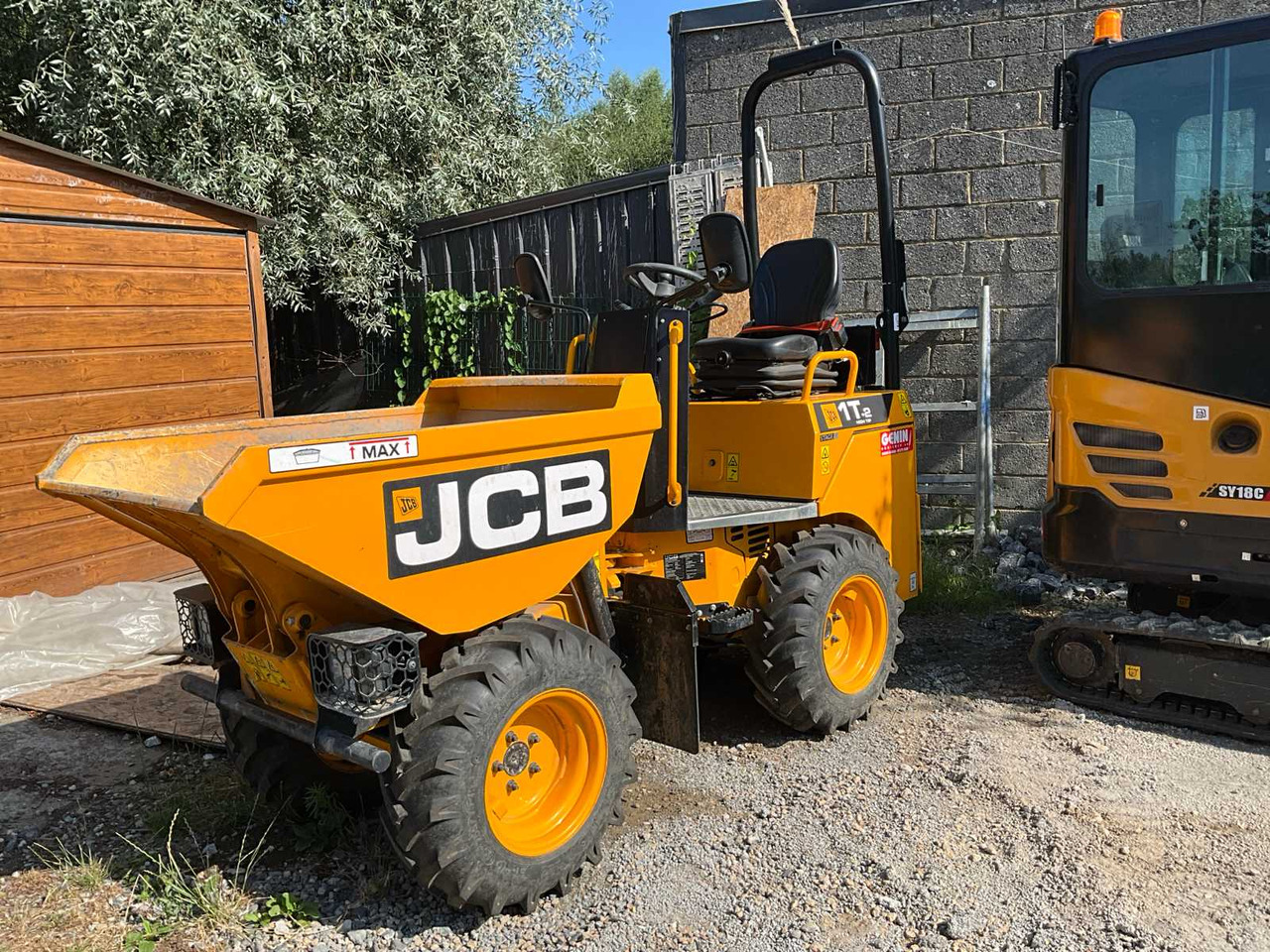 JCB 1T-2 high tip 1THT5 - Dumper: foto 1 JCB 1T-2 high tip 1THT5 - Dumper: foto 1