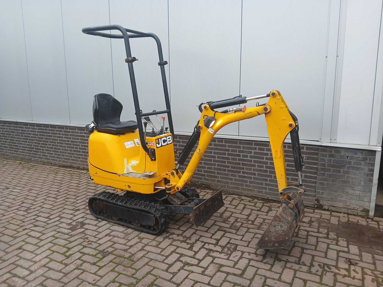 JCB 8008CTS - Miniescavatore: foto 3 JCB 8008CTS - Miniescavatore: foto 3