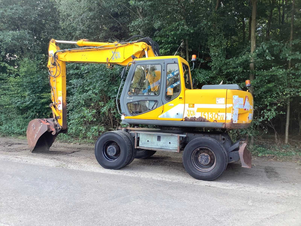 JCB JS130W - Escavatore gommato: foto 3 JCB JS130W - Escavatore gommato: foto 3