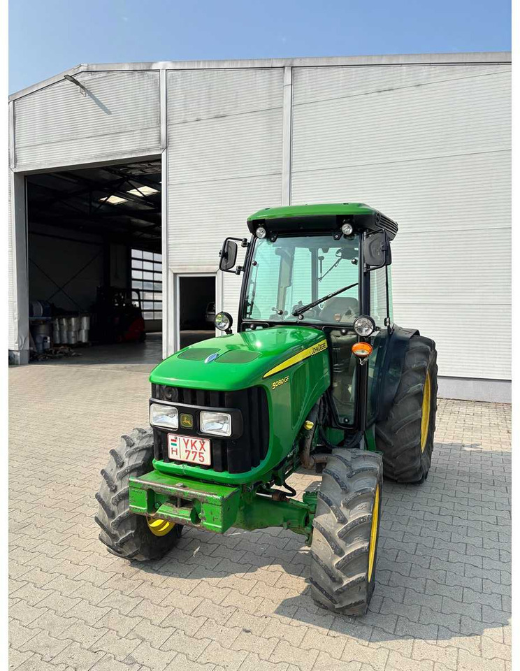 JOHN DEERE 5080GF TRAKTOR - Trattore: foto 2 JOHN DEERE 5080GF TRAKTOR - Trattore: foto 2