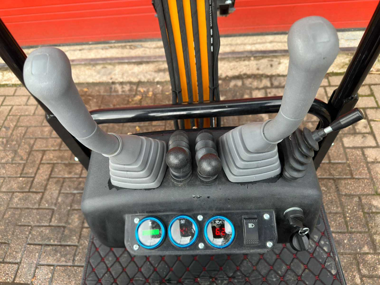 Miniescavatore JPC HT12: foto 13