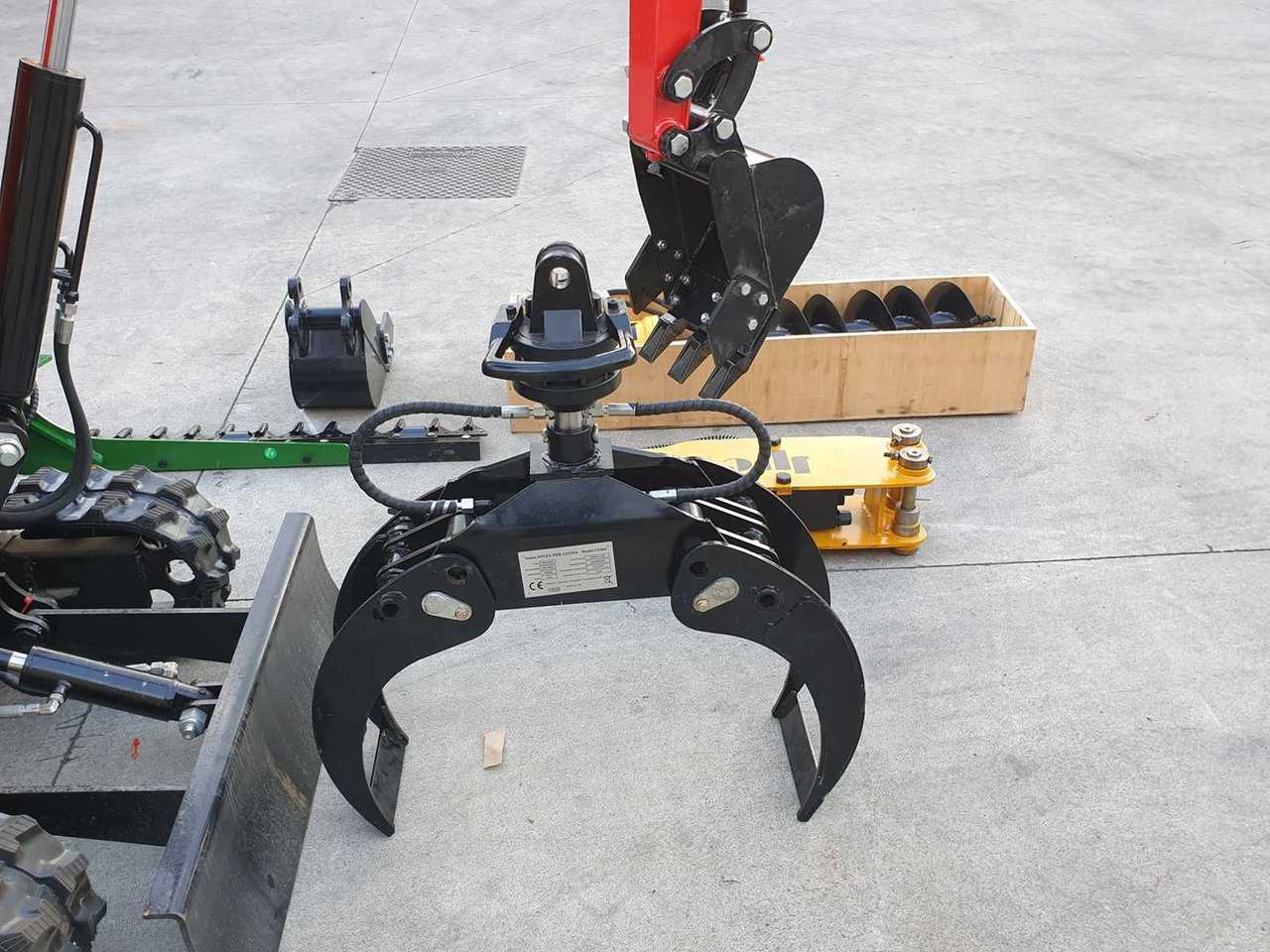 JPC - Miniescavatore: foto 4 JPC - Miniescavatore: foto 4