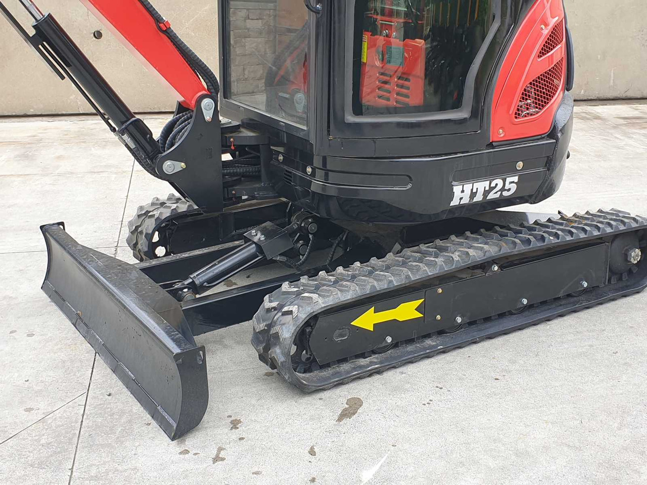 JPC - Miniescavatore: foto 4 JPC - Miniescavatore: foto 4