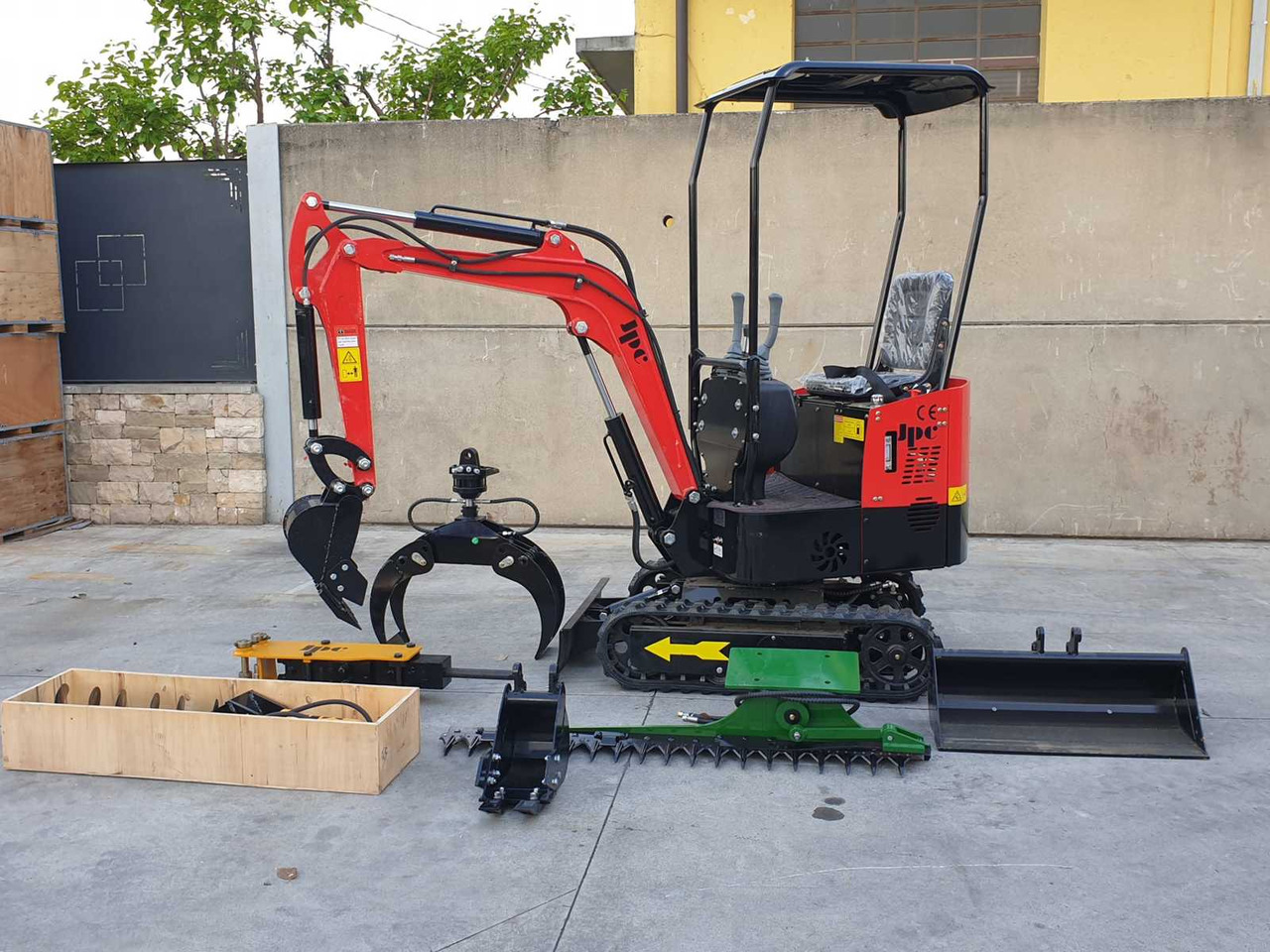 JPC JPC HT12 MINI EXCAVATOR WITH ATTACHMENTS - Miniescavatore: foto 1 JPC JPC HT12 MINI EXCAVATOR WITH ATTACHMENTS - Miniescavatore: foto 1