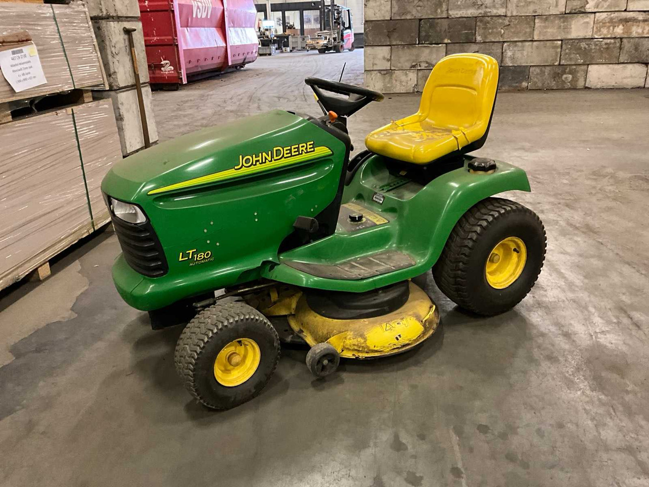 John Deere LT180 automatic - Tagliaerba: foto 1 John Deere LT180 automatic - Tagliaerba: foto 1
