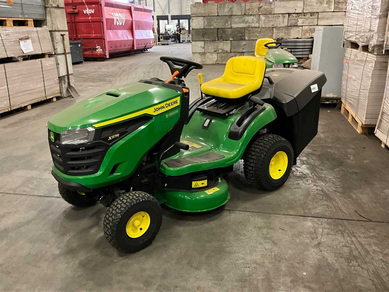 John Deere X117R - Tagliaerba: foto 1 John Deere X117R - Tagliaerba: foto 1