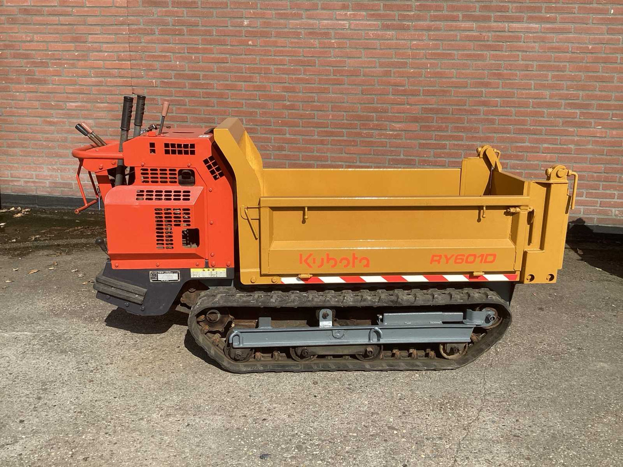 KUBOTA RY601D-3 - Dumper: foto 2 KUBOTA RY601D-3 - Dumper: foto 2