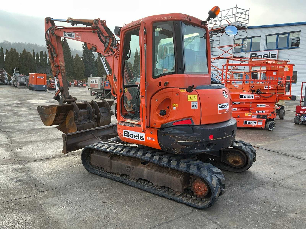 KUBOTA - U55-4 KGLS2 - MIDI-EXCAVATOR - 2015 (135400101) - Escavatore: foto 2 KUBOTA - U55-4 KGLS2 - MIDI-EXCAVATOR - 2015 (135400101) - Escavatore: foto 2