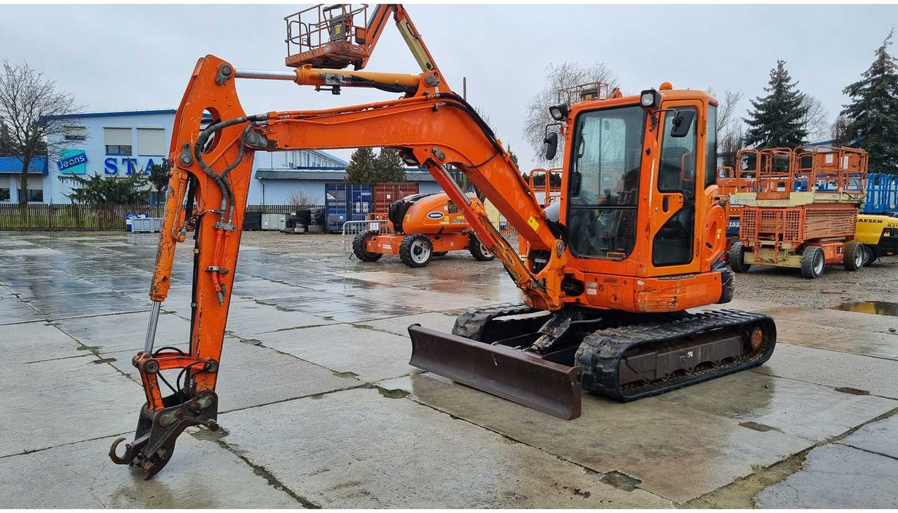 KUBOTA - U55-4 KGLS2 - MIDI-EXCAVATOR - 2015 (135400102) - Escavatore: foto 2 KUBOTA - U55-4 KGLS2 - MIDI-EXCAVATOR - 2015 (135400102) - Escavatore: foto 2