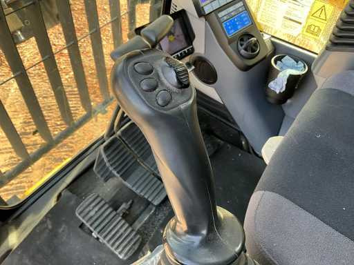Escavatore cingolato Komatsu PC490LC H: foto 21