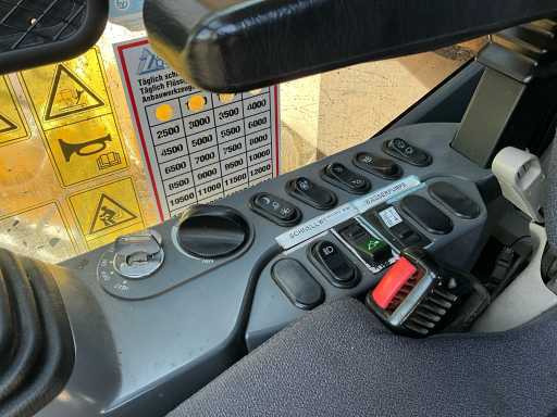 Escavatore cingolato Komatsu PC490LC H: foto 23
