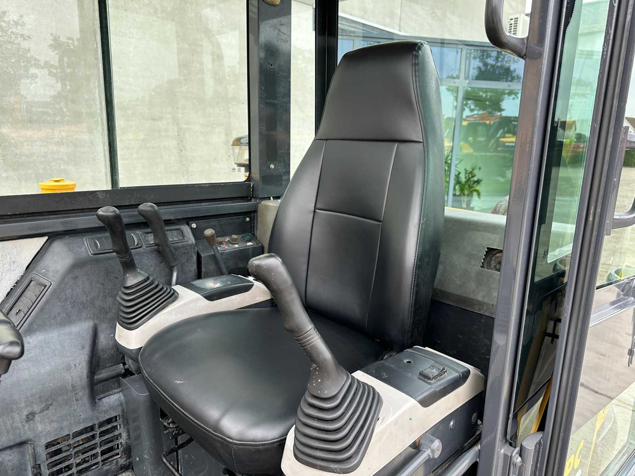 Escavatore cingolato Komatsu PC56-7: foto 29