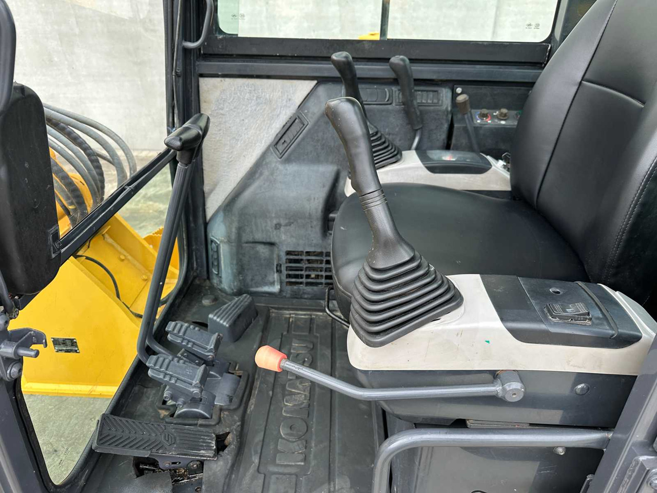 Escavatore cingolato Komatsu PC56-7: foto 30